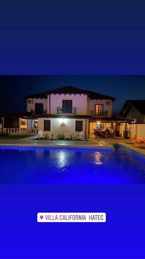 Villa California Hátszeg Kültér fotó
